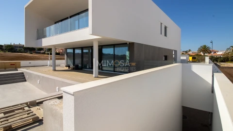 Moradia T4 para Venda em Lagos (São Sebastião e Santa Maria)
