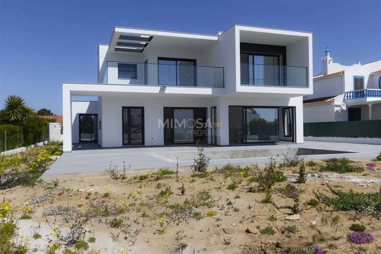 Moradia T4 para Venda em Aljezur Foto 4