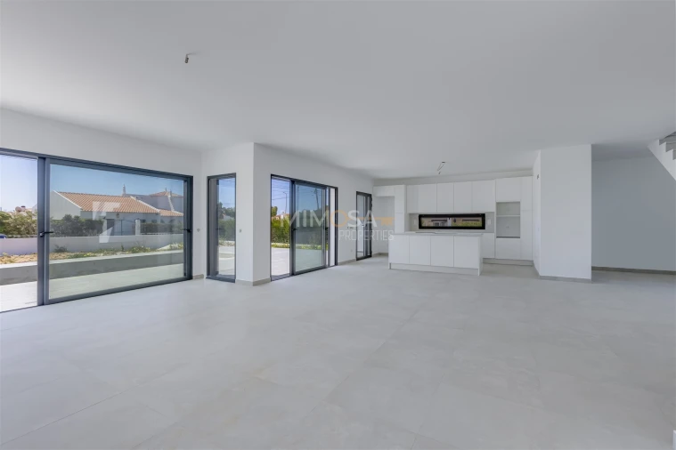 Moradia T4 para Venda em Aljezur Foto 11