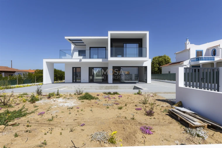 Moradia T4 para Venda em Aljezur Foto 3