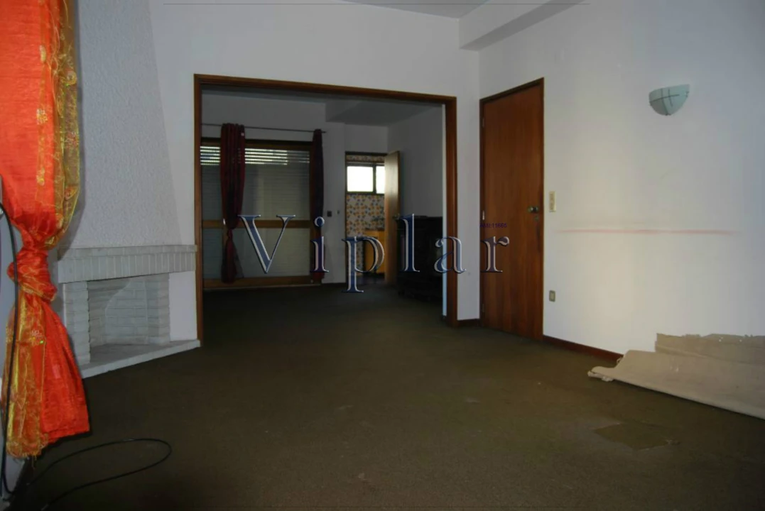 Moradia T7 para Venda em Paranhos Foto 10