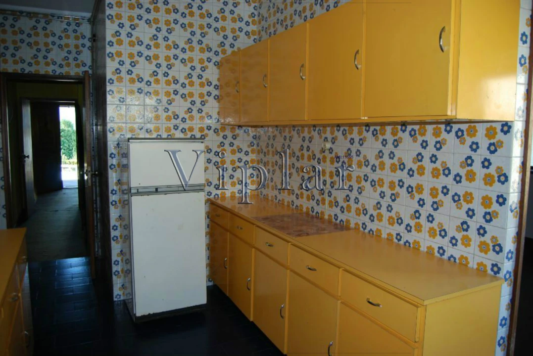 Moradia T7 para Venda em Paranhos Foto 16