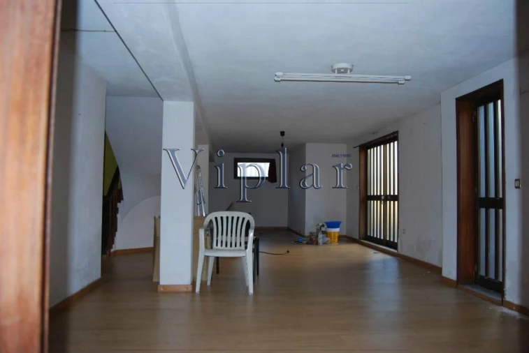 Moradia T7 para Venda em Paranhos Foto 3