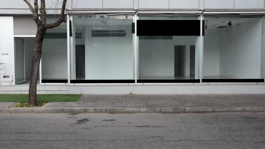 Loja para Venda em São Mamede de Infesta e Senhora da Hora Foto 12