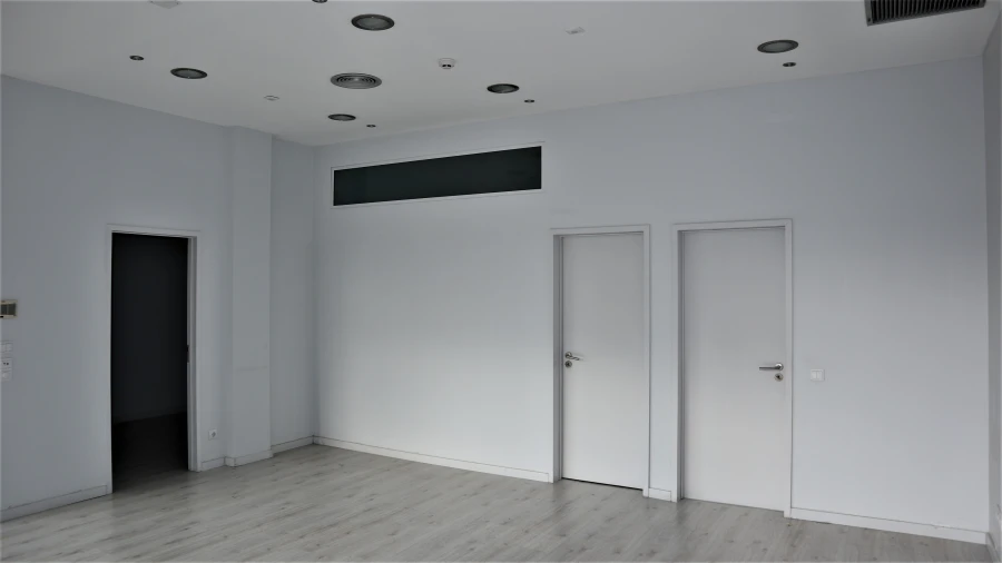 Loja para Venda em São Mamede de Infesta e Senhora da Hora Foto 6