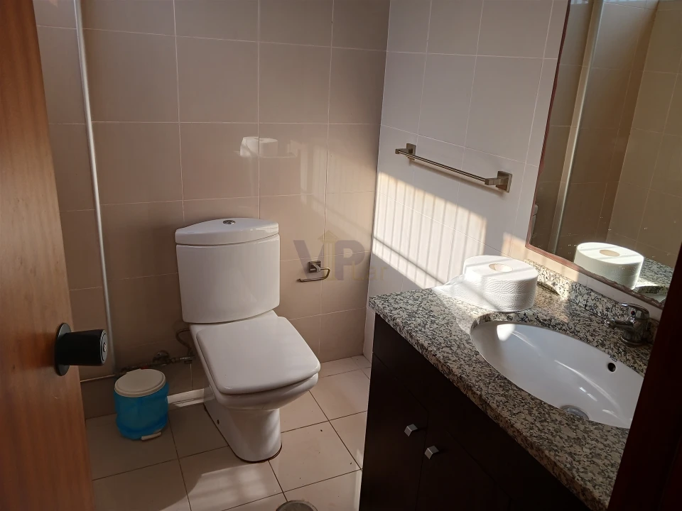 Escritório para Arrendamento em Moreira Foto 15