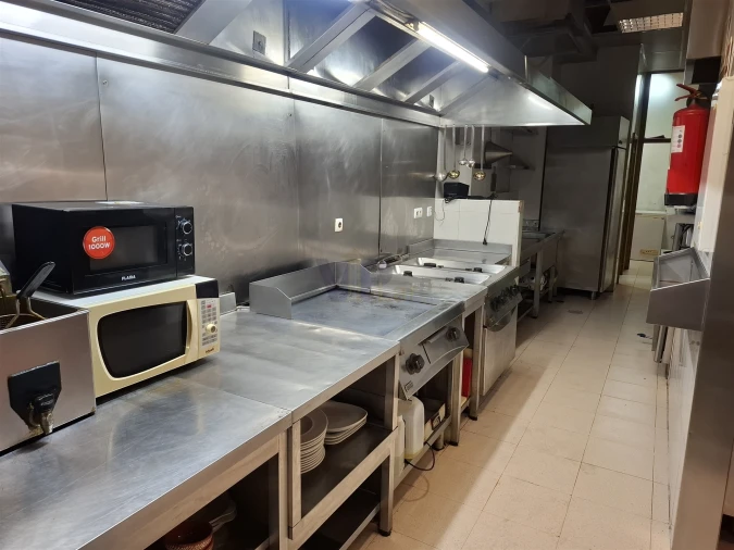 Loja para Venda em Pedrouços Foto 19