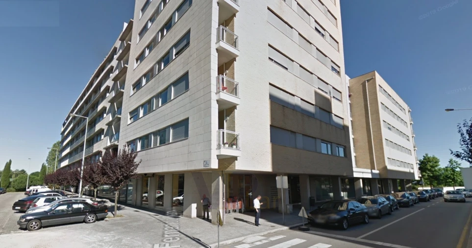 Loja para Venda em Pedrouços Foto 2