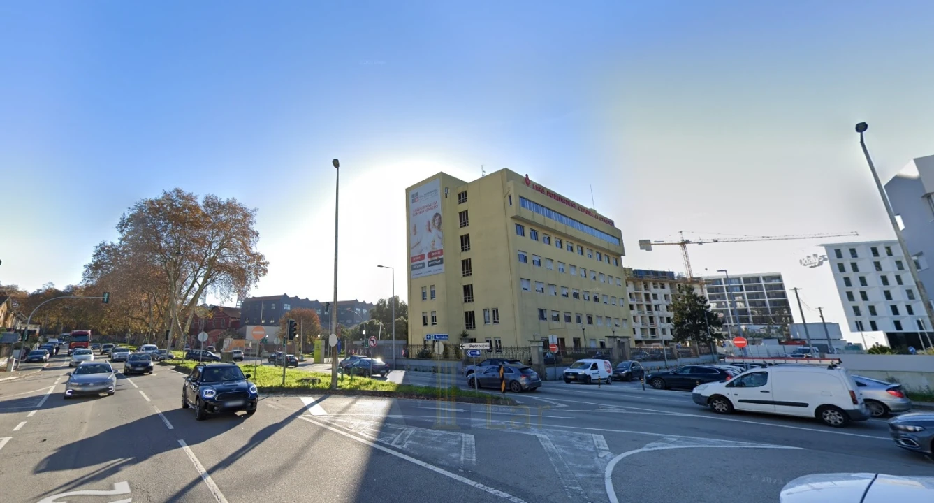 Loja para Venda em Pedrouços Foto 13