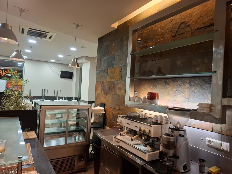 Loja para Venda em Pedrouços Foto 26