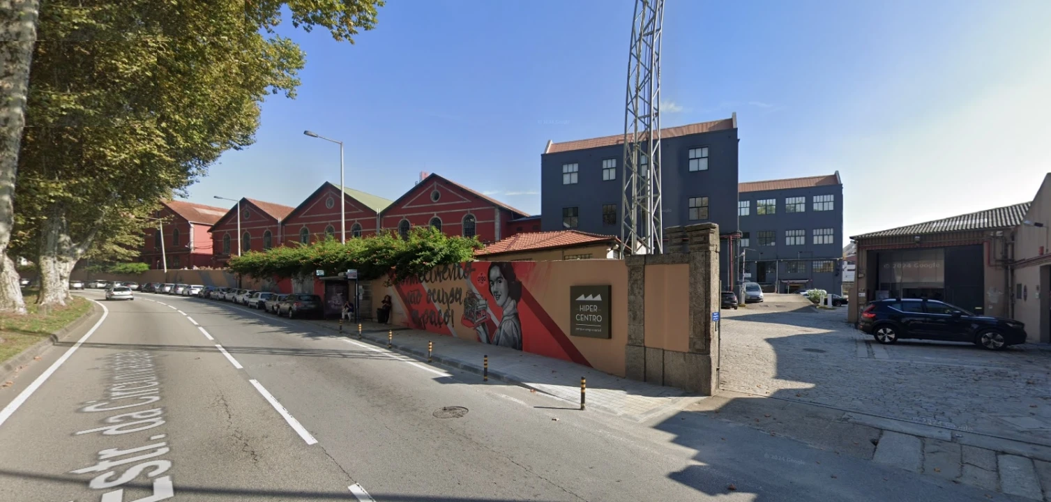 Loja para Venda em Pedrouços Foto 11