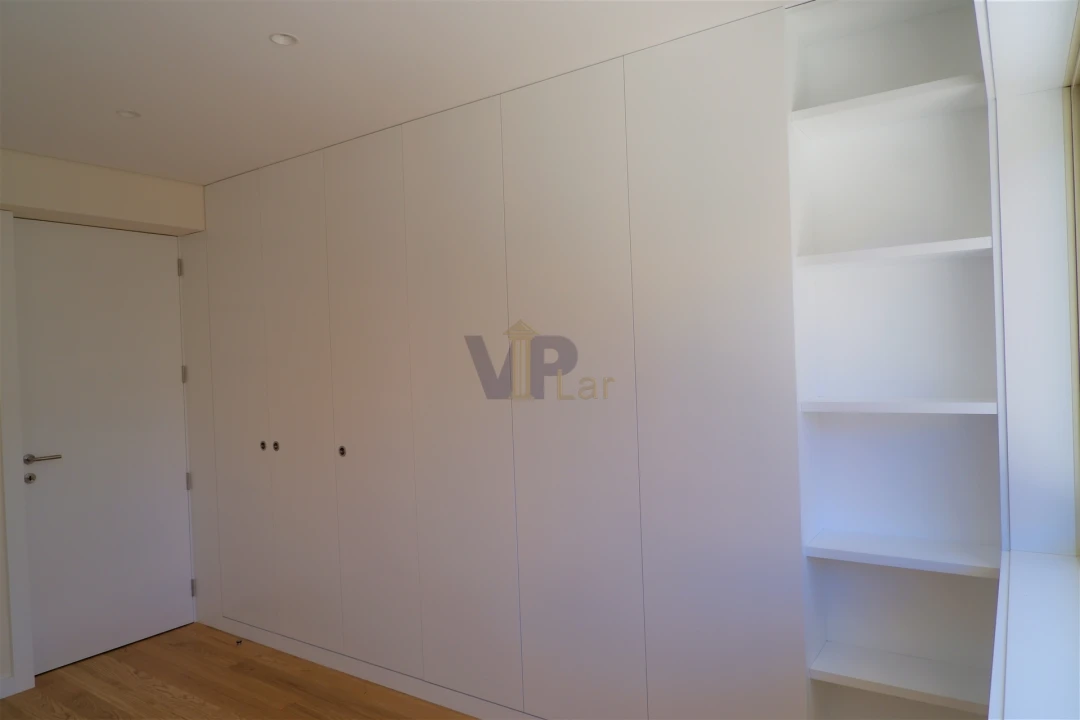 Apartamento T3 para Venda em Lordelo do Ouro e Massarelos Foto 11