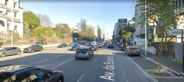 Apartamento T3 para Venda em Lordelo do Ouro e Massarelos