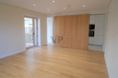 Apartamento T3 para Venda em Lordelo do Ouro e Massarelos