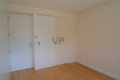 Apartamento T3 para Venda em Lordelo do Ouro e Massarelos
