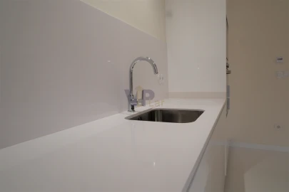 Apartamento T3 para Venda em Lordelo do Ouro e Massarelos