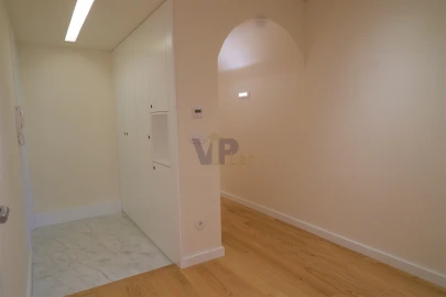 Apartamento T3 para Venda em Lordelo do Ouro e Massarelos
