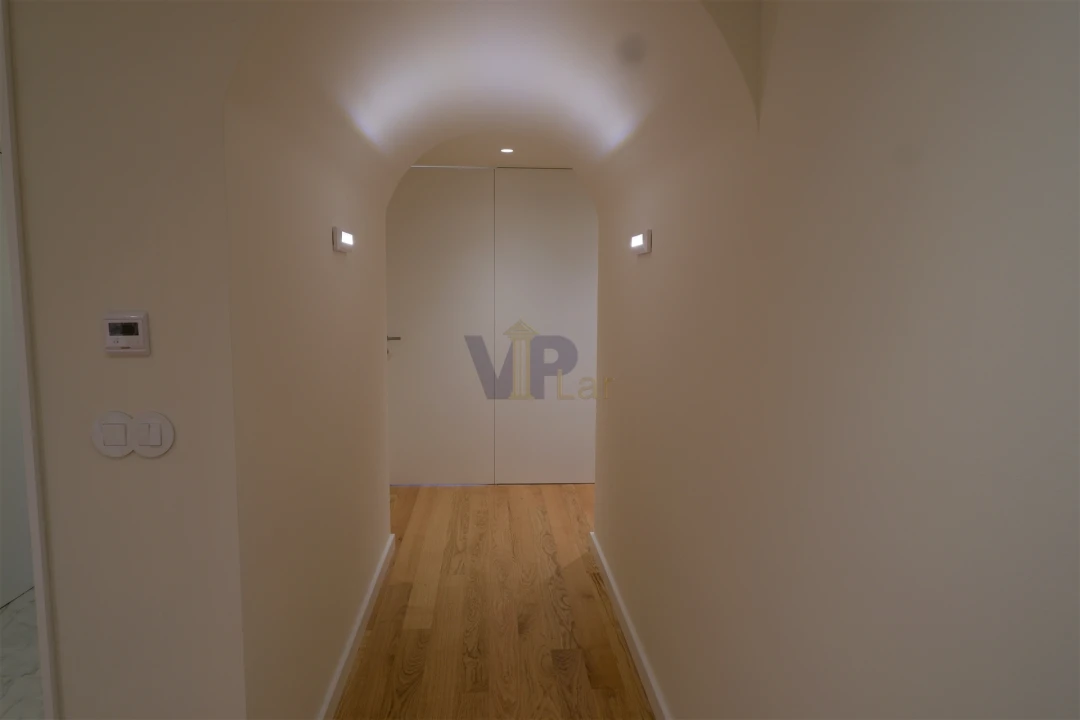 Apartamento T3 para Venda em Lordelo do Ouro e Massarelos Foto 8
