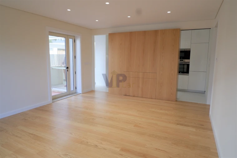 Apartamento T3 para Venda em Lordelo do Ouro e Massarelos