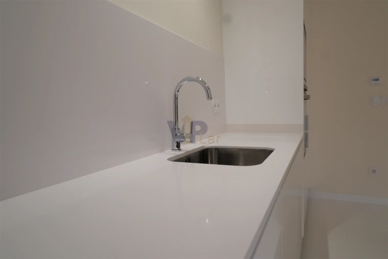 Apartamento T3 para Venda em Lordelo do Ouro e Massarelos Foto 5