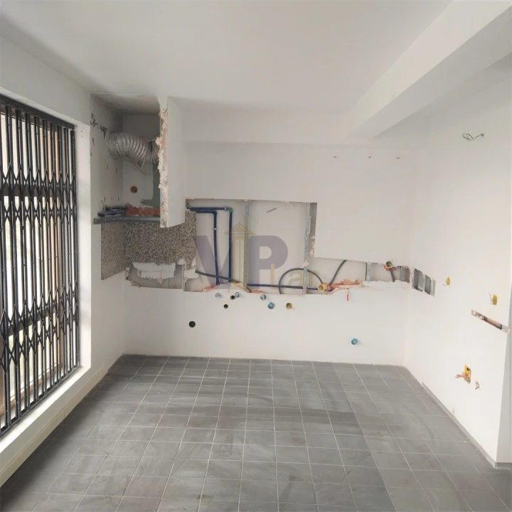 Escritório para Arrendamento em Paranhos Foto 11