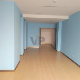 Escritório para Arrendamento em Paranhos