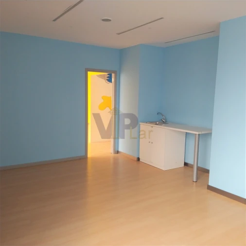 Escritório para Arrendamento em Paranhos Foto 7