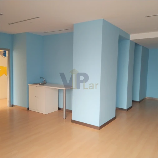 Escritório para Arrendamento em Paranhos Foto 4