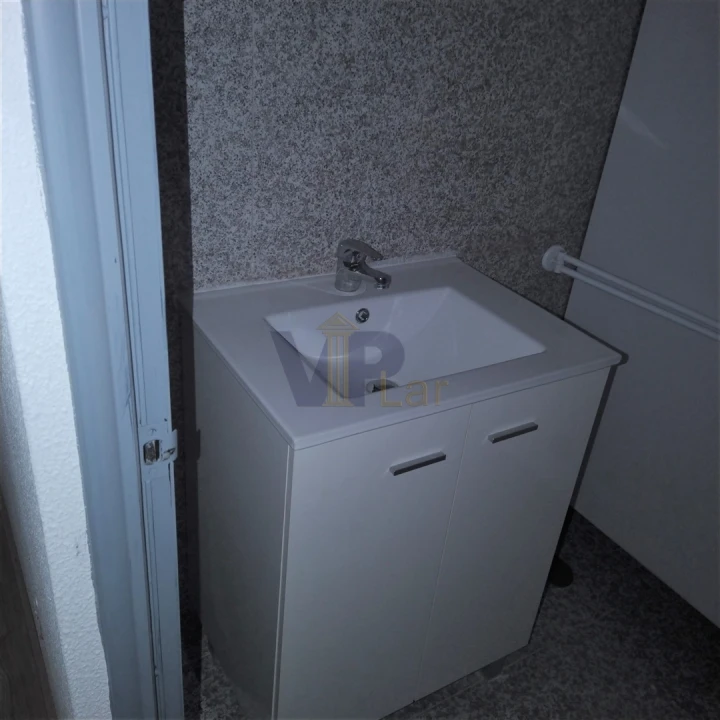 Escritório para Arrendamento em Paranhos Foto 10