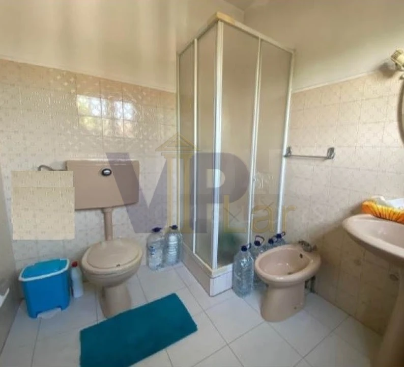 Moradia T5 para Venda em Roriz Foto 37