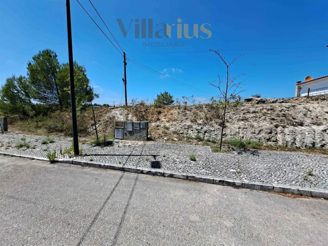 Terreno para Venda em São João Baptista e Santa Maria dos Olivais Foto 3