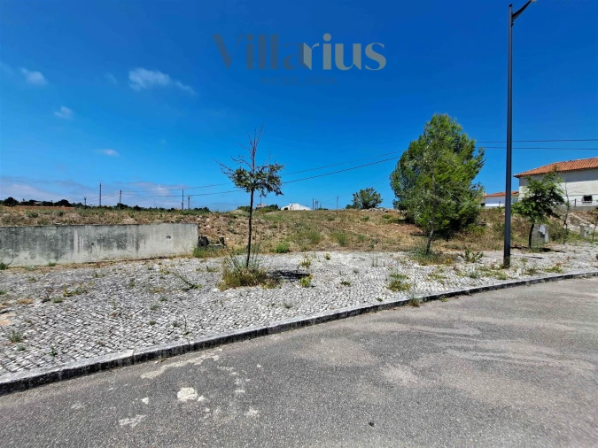 Terreno para Venda em São João Baptista e Santa Maria dos Olivais
