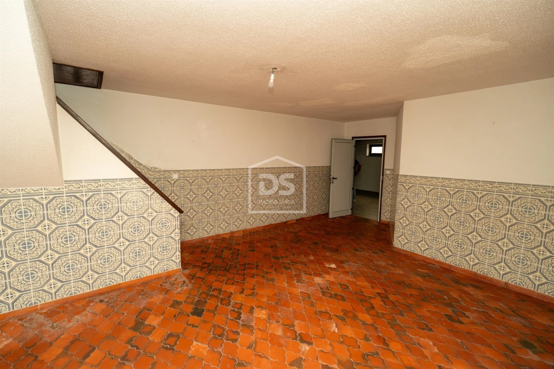 Moradia T5 para Venda em Leiria, Pousos, Barreira e Cortes Foto 9