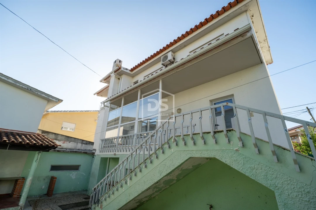 Moradia T5 para Venda em Leiria, Pousos, Barreira e Cortes Foto 4