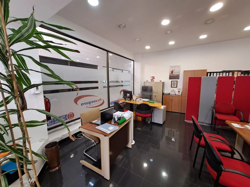 Loja para Venda em Marrazes e Barosa Foto 5