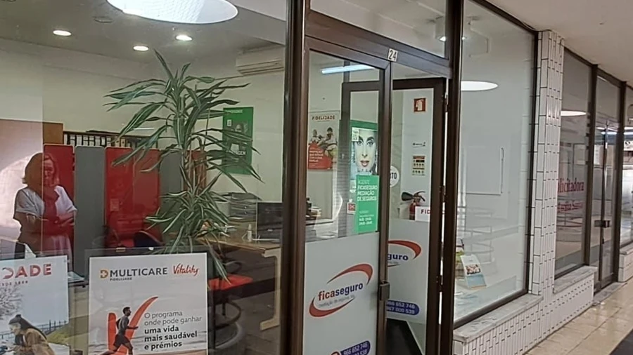 Loja para Venda em Marrazes e Barosa