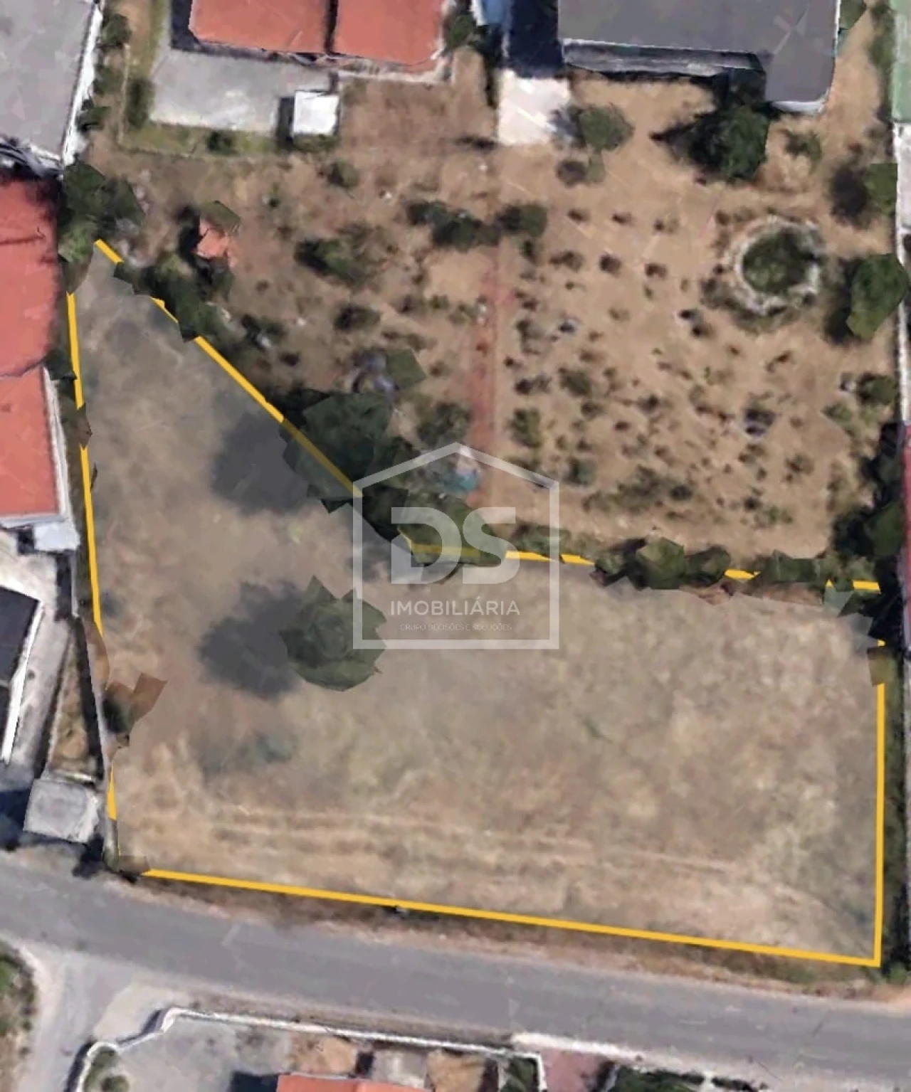 Terreno para Venda em Parceiros e Azoia Foto 1