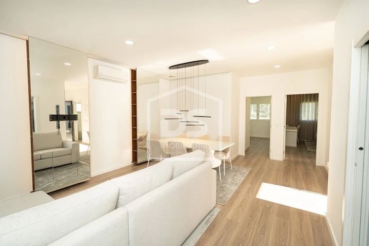 Moradia T2 para Venda em Golpilheira Foto 9