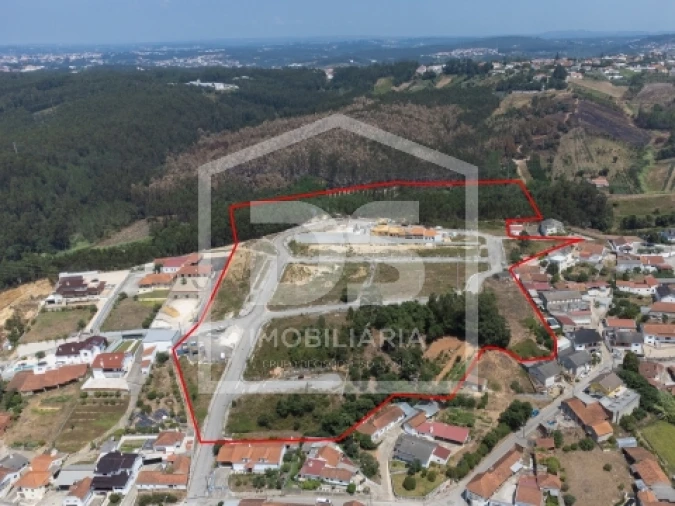 Moradia T2 para Venda em Golpilheira Foto 24