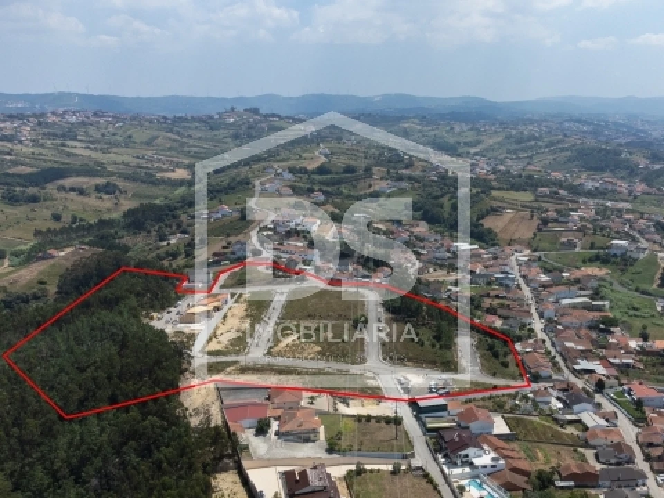 Moradia T2 para Venda em Golpilheira Foto 23