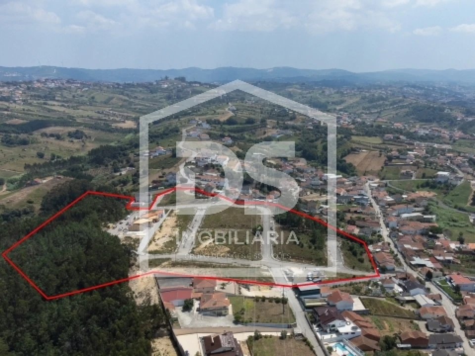 Moradia T2 para Venda em Golpilheira Foto 25