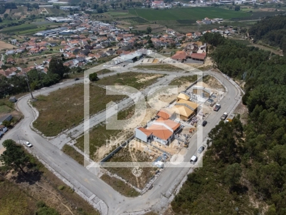 Moradia T2 para Venda em Golpilheira Foto 30