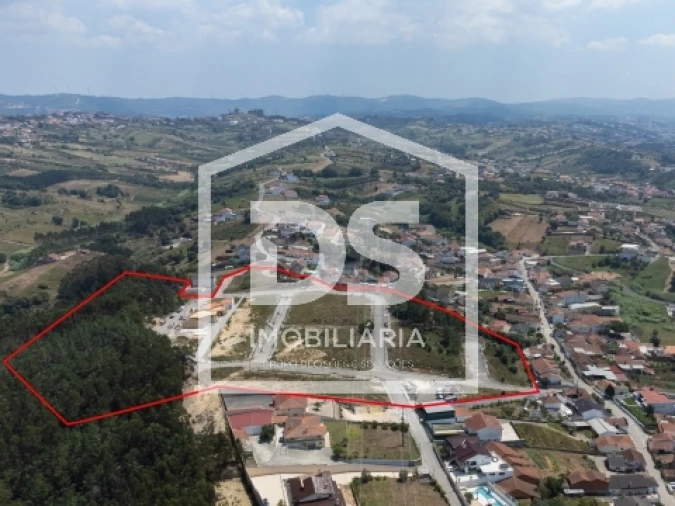 Moradia T2 para Venda em Golpilheira Foto 25