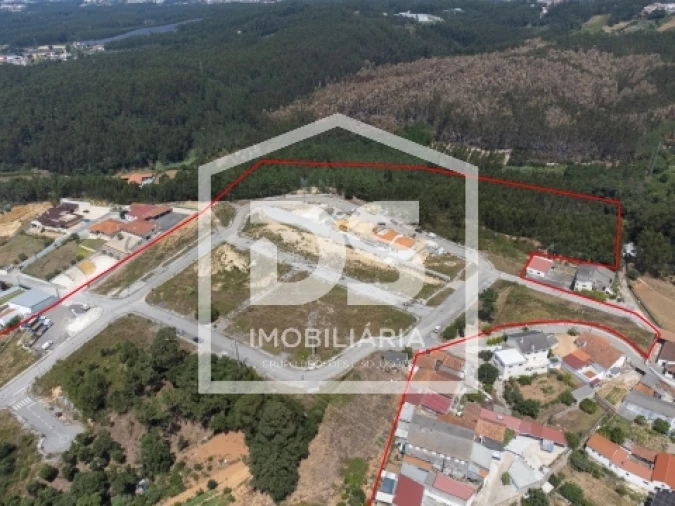 Moradia T2 para Venda em Golpilheira Foto 31