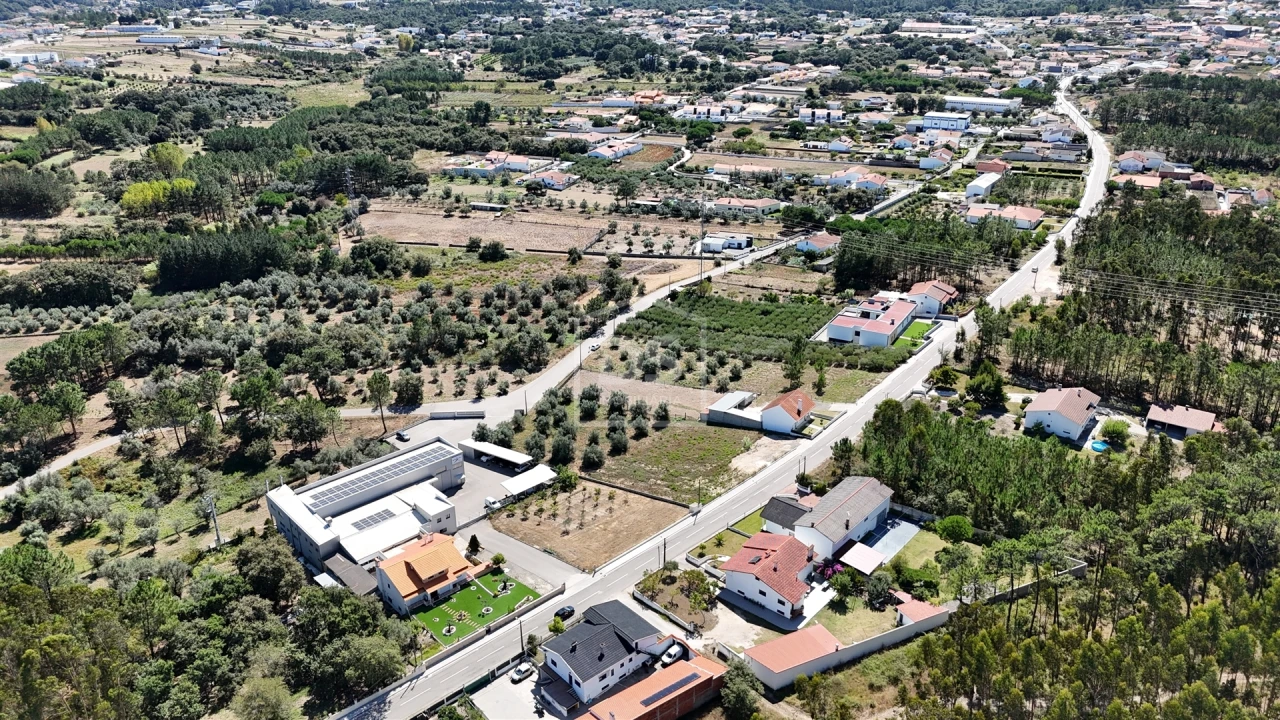 Terreno para Venda em Maceira Foto 13