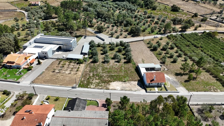 Terreno para Venda em Maceira Foto 7