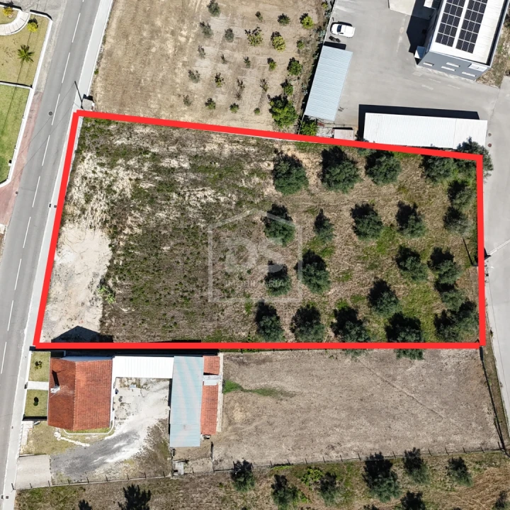 Terreno para Venda em Maceira Foto 1