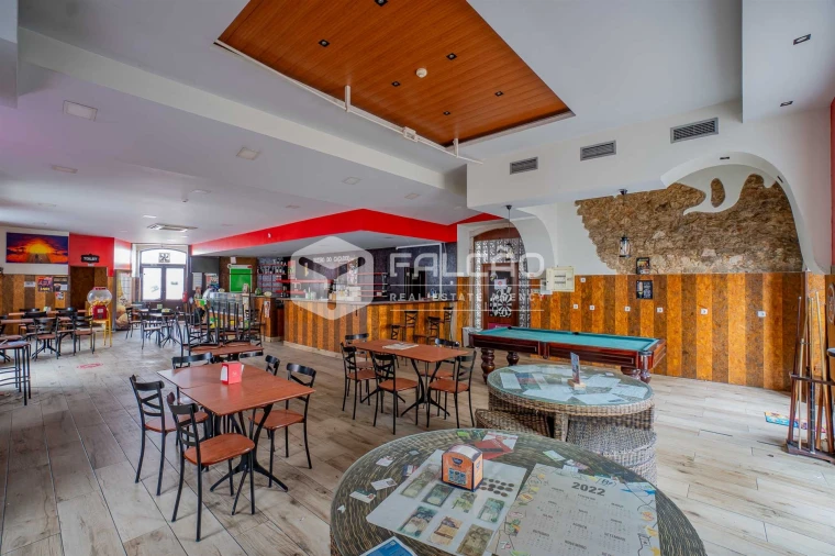 Prédio para Venda em Alcanhões Foto 5