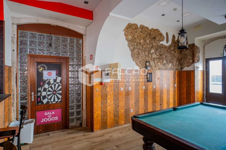 Prédio para Venda em Alcanhões Foto 3