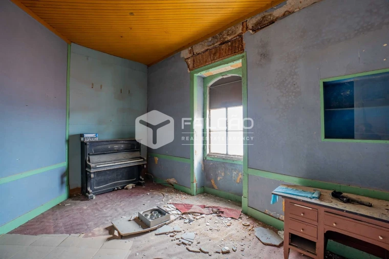 Prédio para Venda em Alcanhões Foto 25